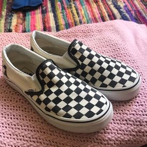Vans black and white checker